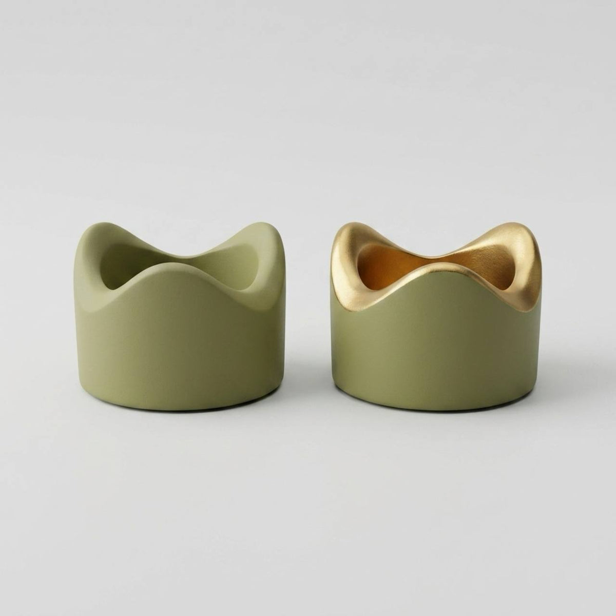 Wavy Tealight Candle Holder Set of 2, Gold Rim